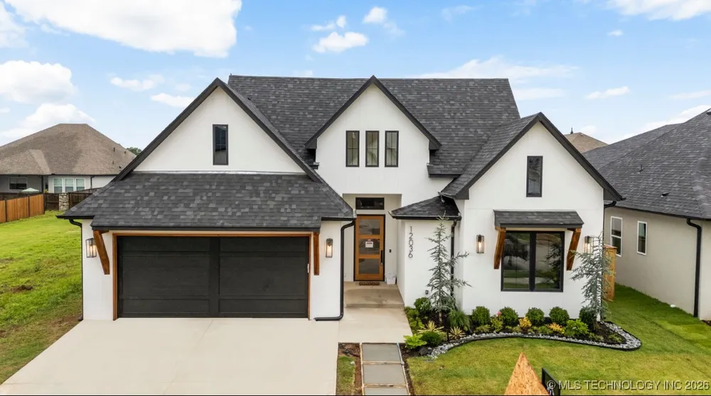 12036 S Vandalia Avenue E