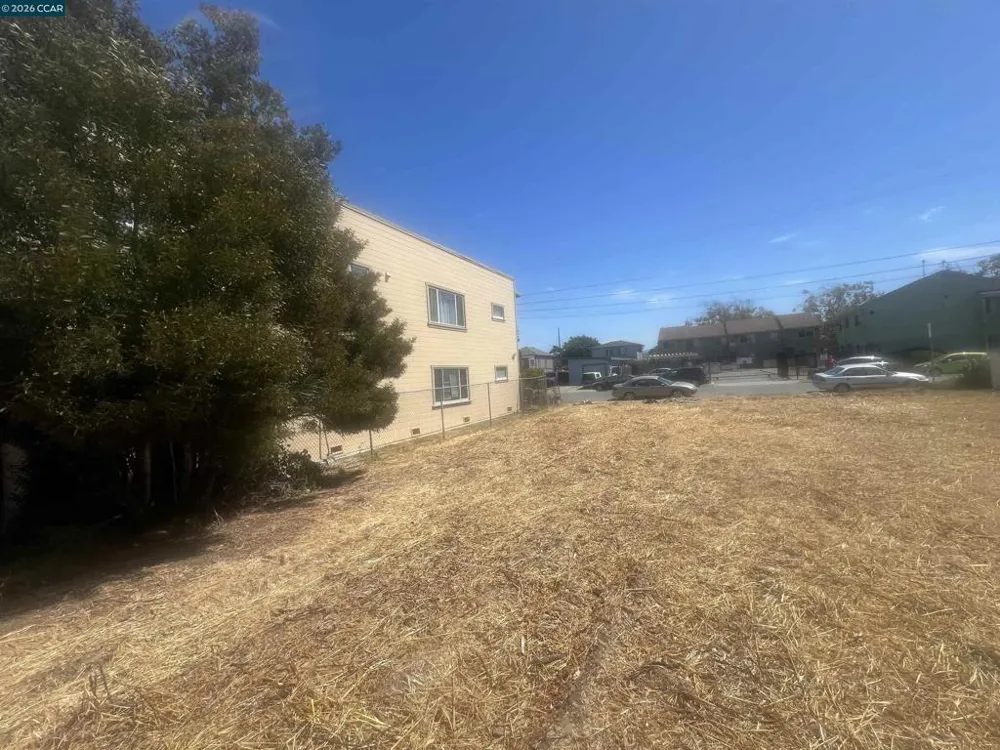 551 6Th St Richmond, CA 94801
