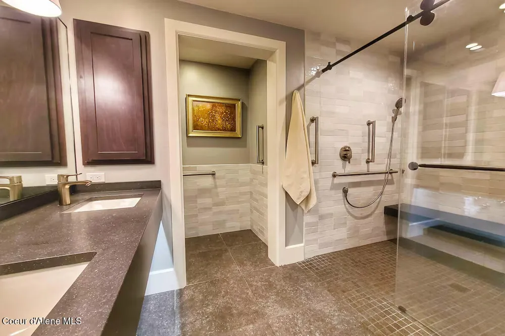 402 Sandpoint Avenue #122 Sandpoint, ID 83864