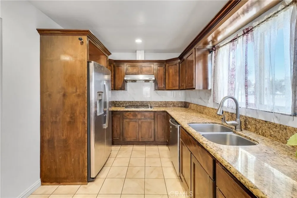 235 S Azusa West Covina, CA 91791