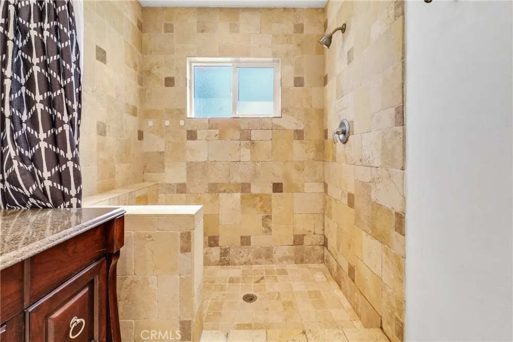 235 S Azusa West Covina, CA 91791