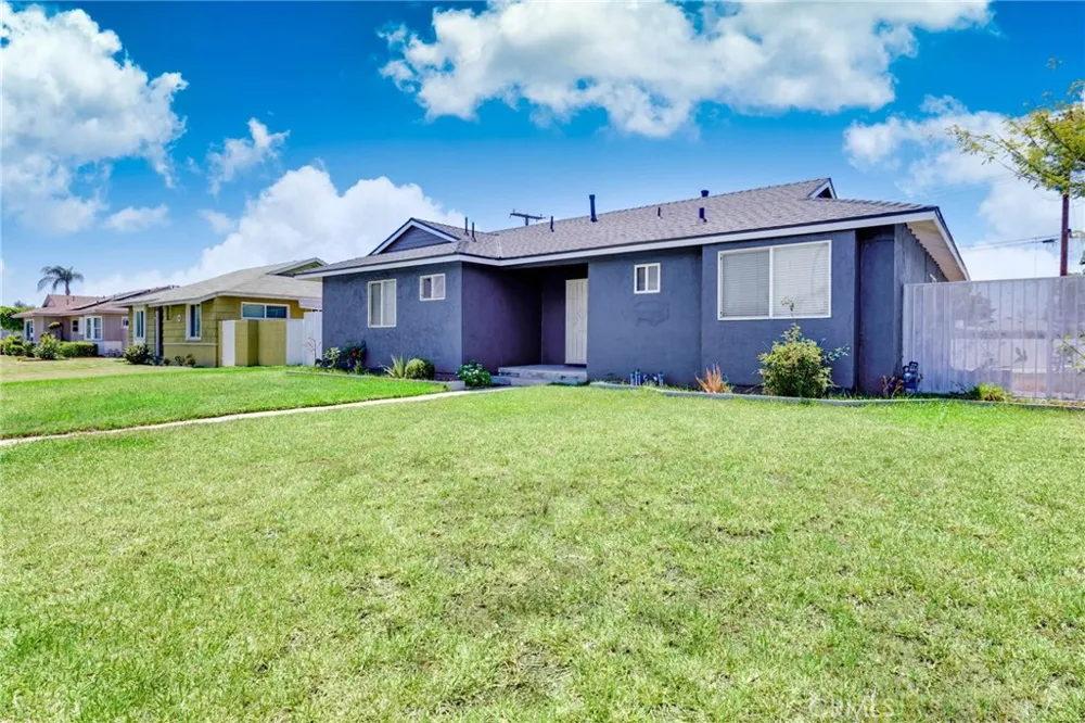 235 S Azusa West Covina, CA 91791