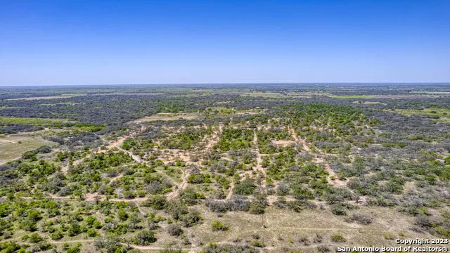 2731 County Road 770 Natalia, TX 78059