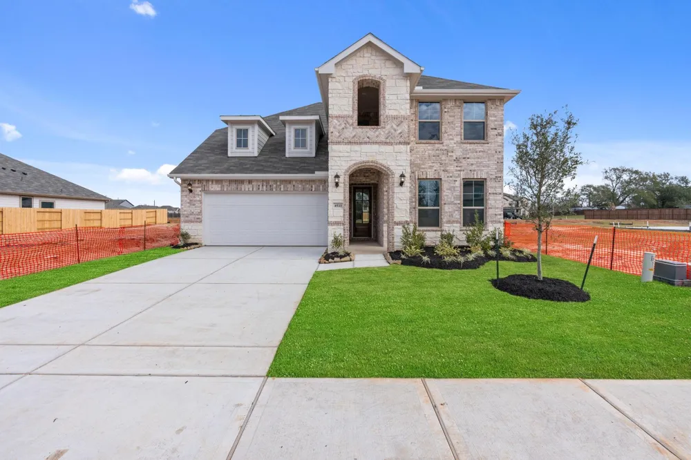 4533 Blue Mountain Laurel Street Pinehurst, TX 77362