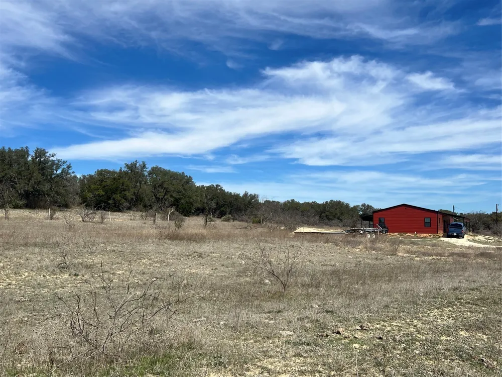 149 Comanche Hills Comanche, TX 76442