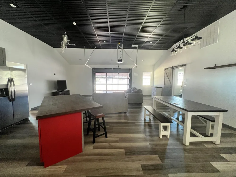 149 Comanche Hills Comanche, TX 76442