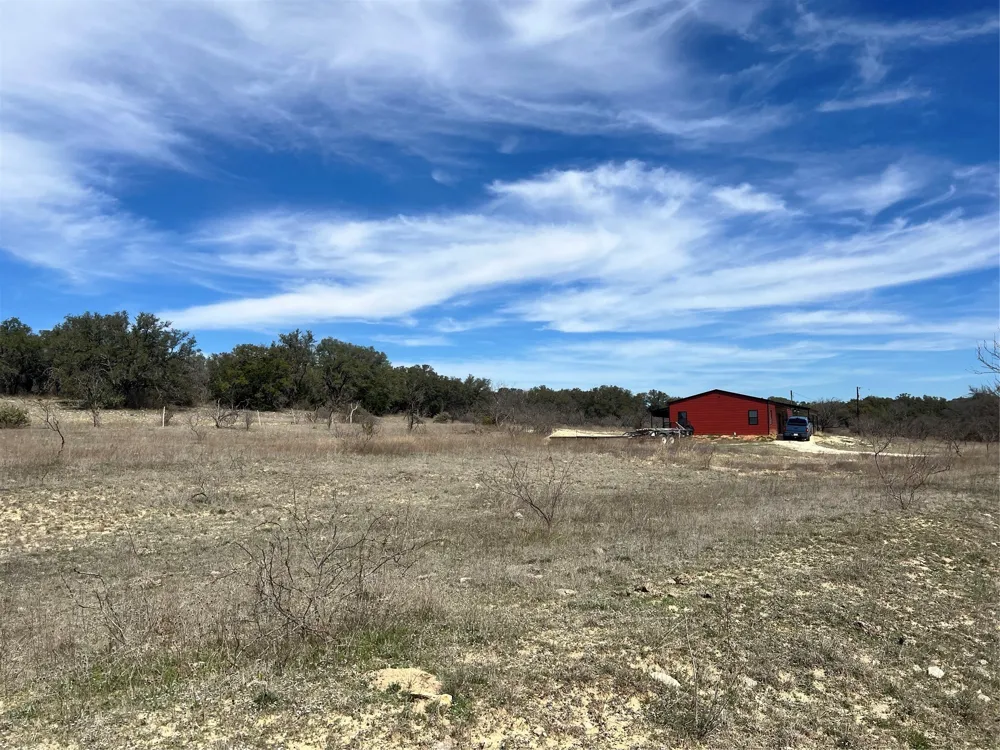 149 Comanche Hills Comanche, TX 76442