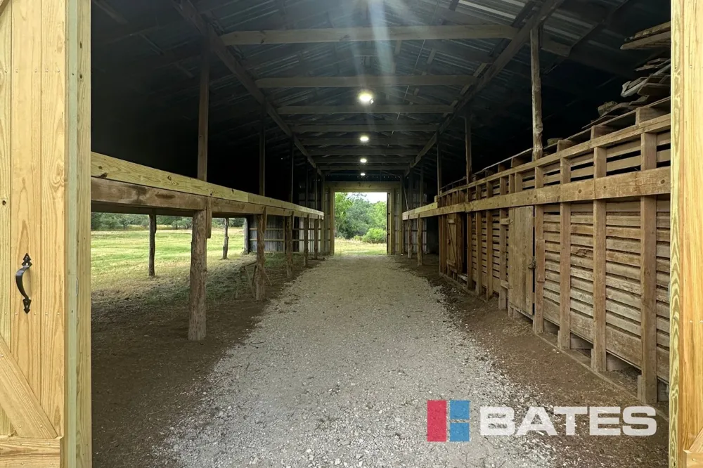 14922 NW County Road Frost, TX 76641