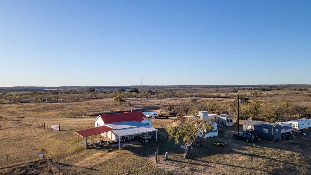 8498 County Road 121 Road San Saba, TX 76877