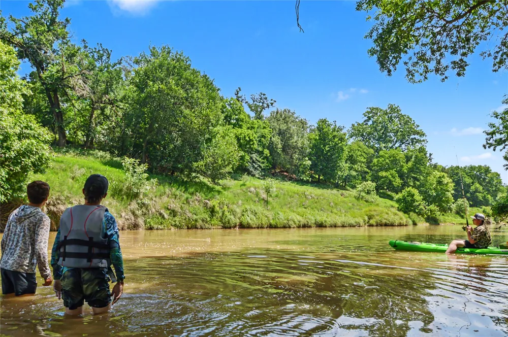 8498 County Road 121 Road San Saba, TX 76877