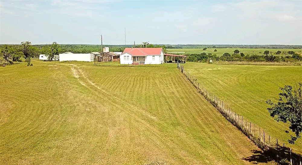 8498 County Road 121 Road San Saba, TX 76877