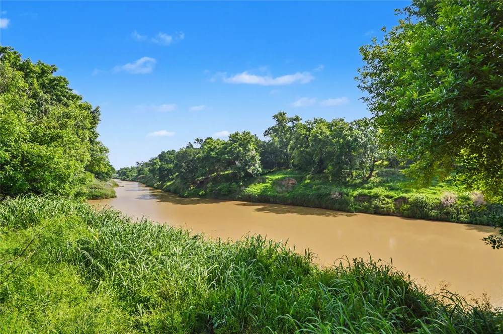 8498 County Road 121 Road San Saba, TX 76877