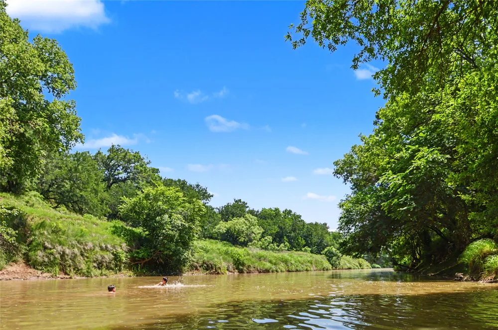 8498 County Road 121 Road San Saba, TX 76877