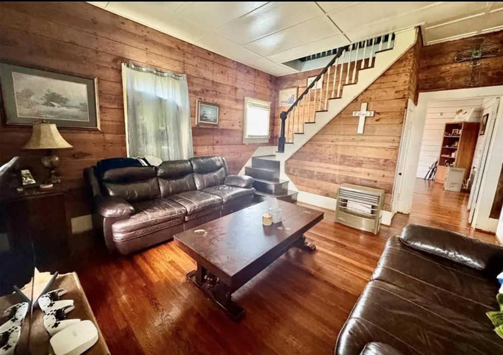 188 Elm Street Blessing, TX 77419