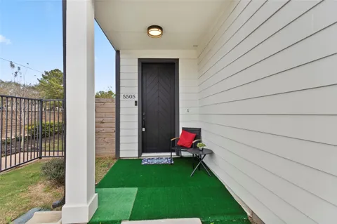 5505 Oakmont Villas Drive