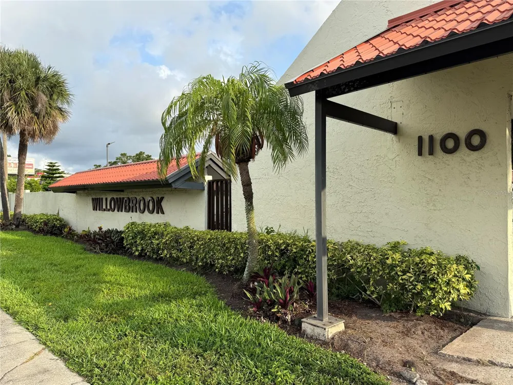 1100 E BAY DRIVE #35 Largo, FL 33770