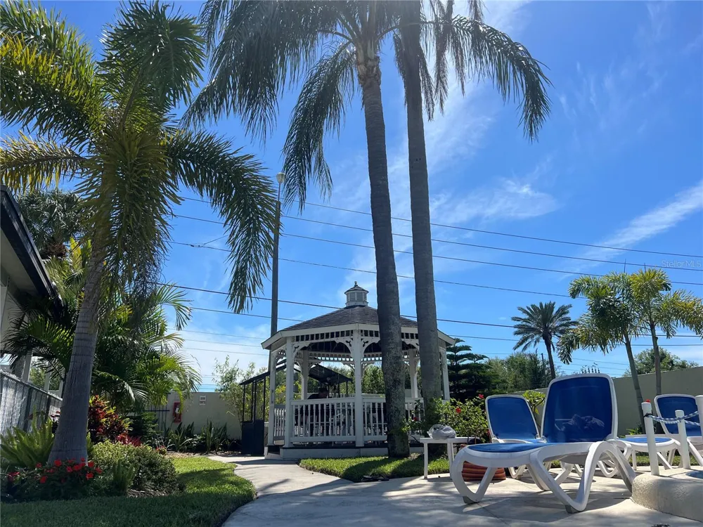 1100 E BAY DRIVE #35 Largo, FL 33770