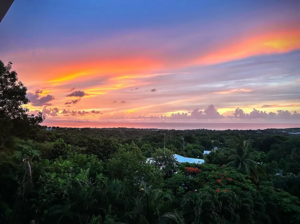 76 MAR VISTA Vieques, PR 00765