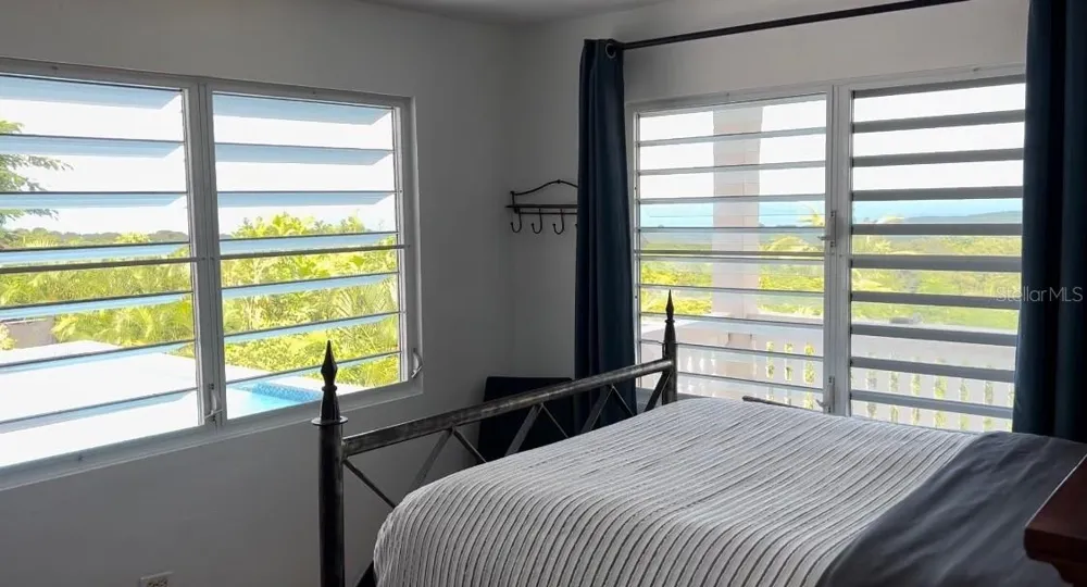 76 MAR VISTA Vieques, PR 00765