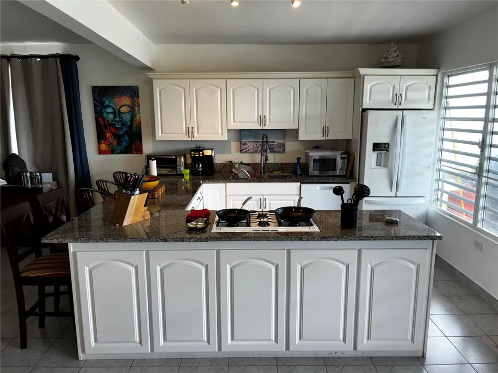 76 MAR VISTA Vieques, PR 00765