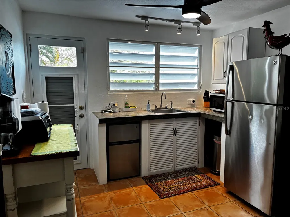 76 MAR VISTA Vieques, PR 00765