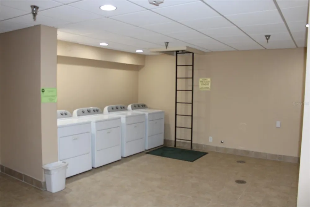 36750 US HIGHWAY 19 #3-203 Palm Harbor, FL 34683