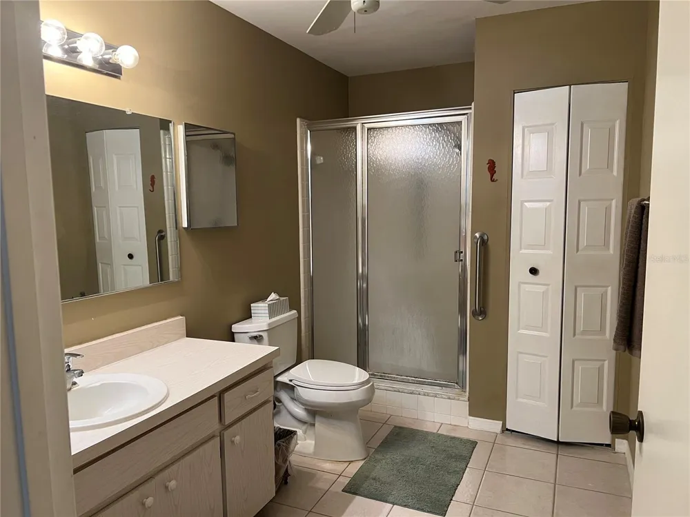 1814 COLUMBINE PLACE Sun City Center, FL 33573