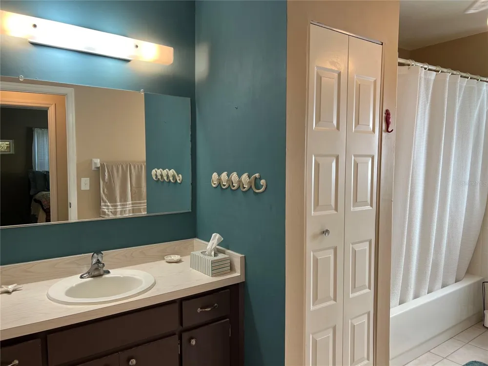 1814 COLUMBINE PLACE Sun City Center, FL 33573