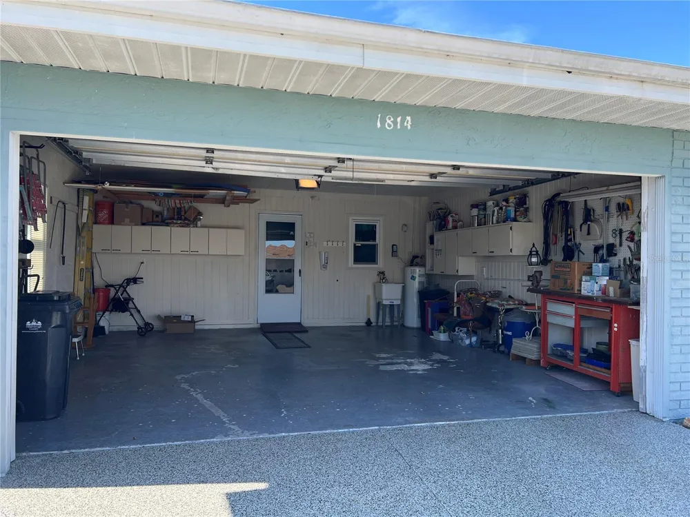 1814 COLUMBINE PLACE Sun City Center, FL 33573
