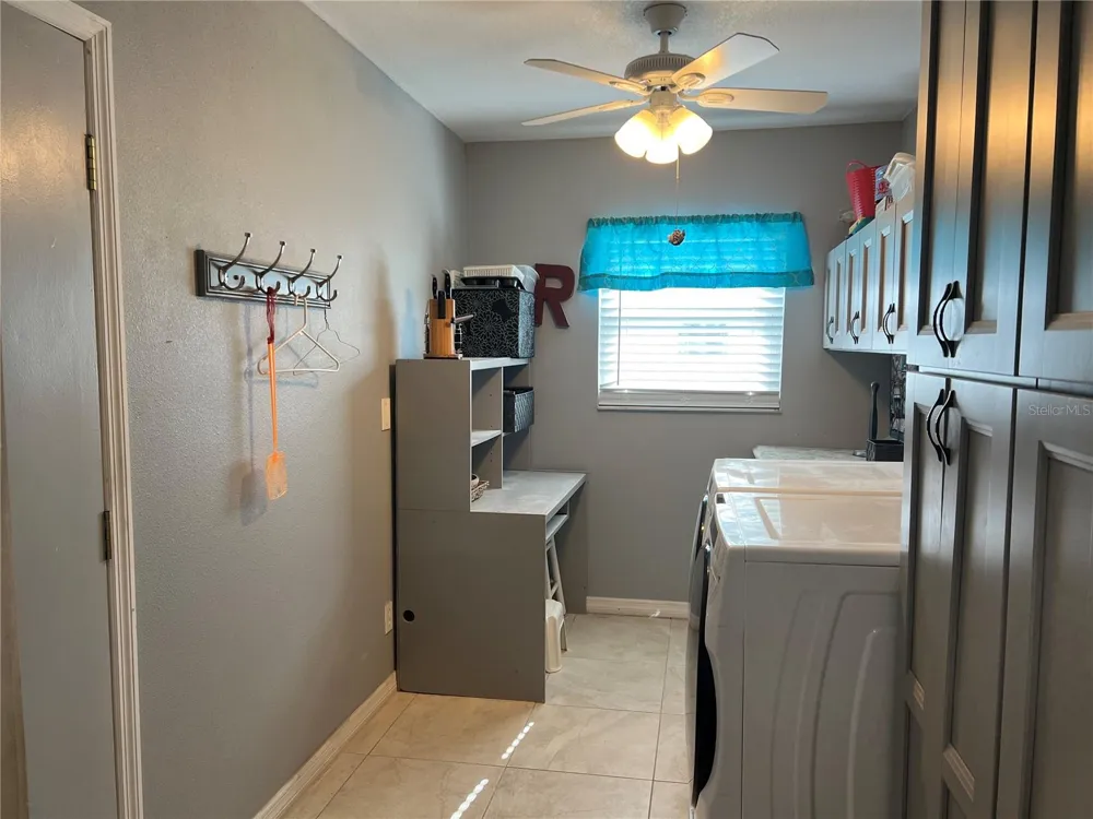 1814 COLUMBINE PLACE Sun City Center, FL 33573