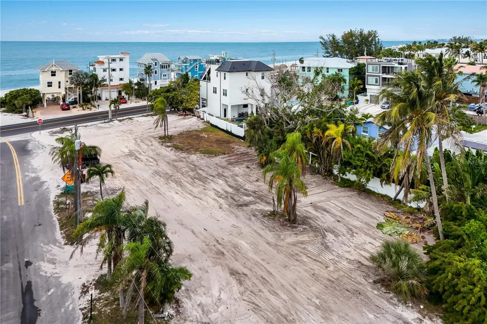 1101 GULF DRIVE Bradenton Beach, FL 34217