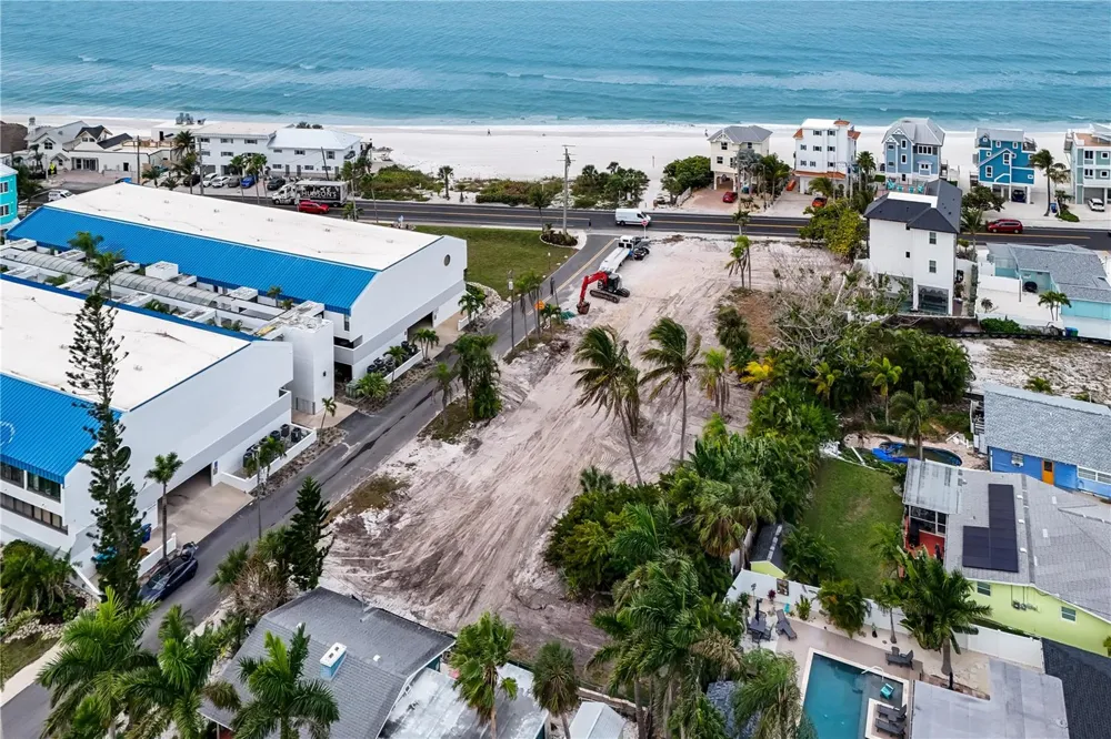 1101 GULF DRIVE Bradenton Beach, FL 34217