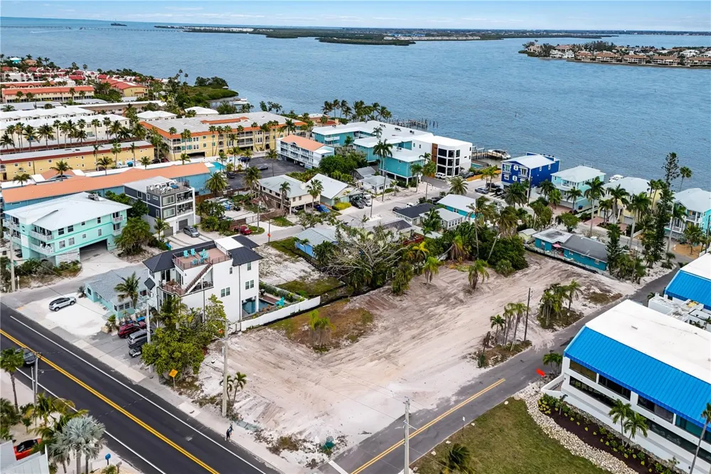 1101 GULF DRIVE Bradenton Beach, FL 34217