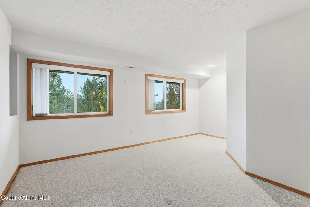 5202 Hutton View Lane Spokane, WA 99212