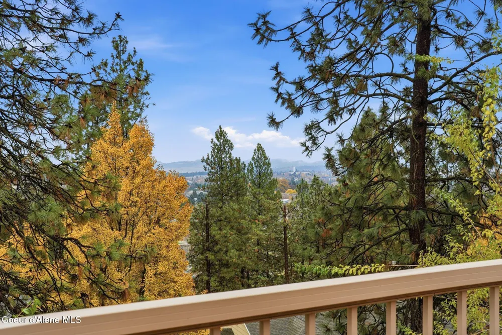 5202 Hutton View Lane Spokane, WA 99212