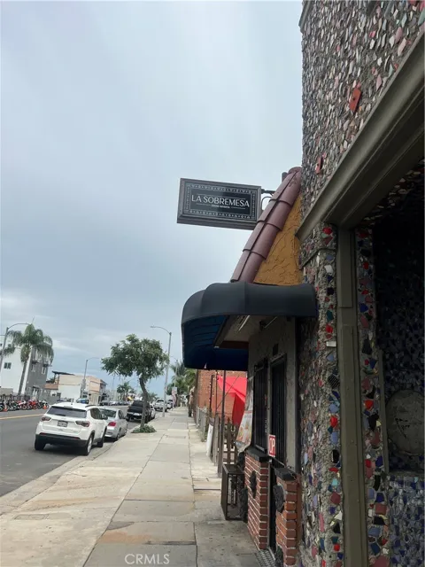 3818 E Cesar E Chavez