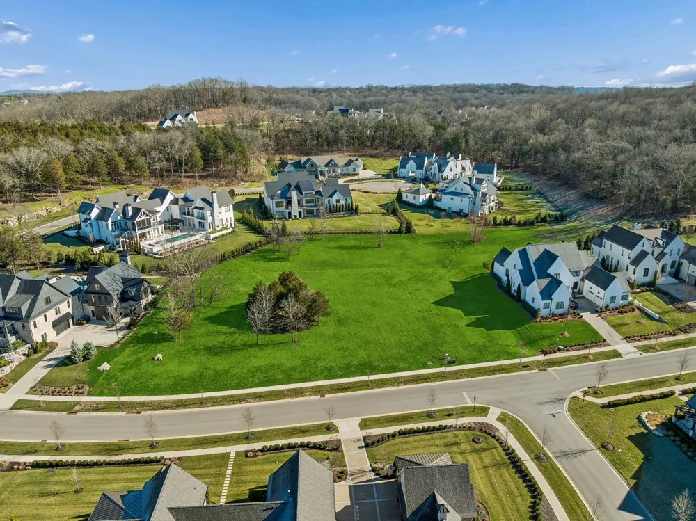 8159 Heirloom Blvd College Grove, TN 37046
