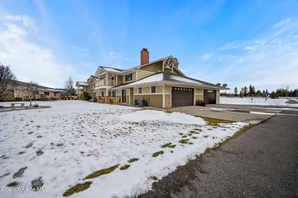 755 Icefall Drive #203 Hayden, ID 83835