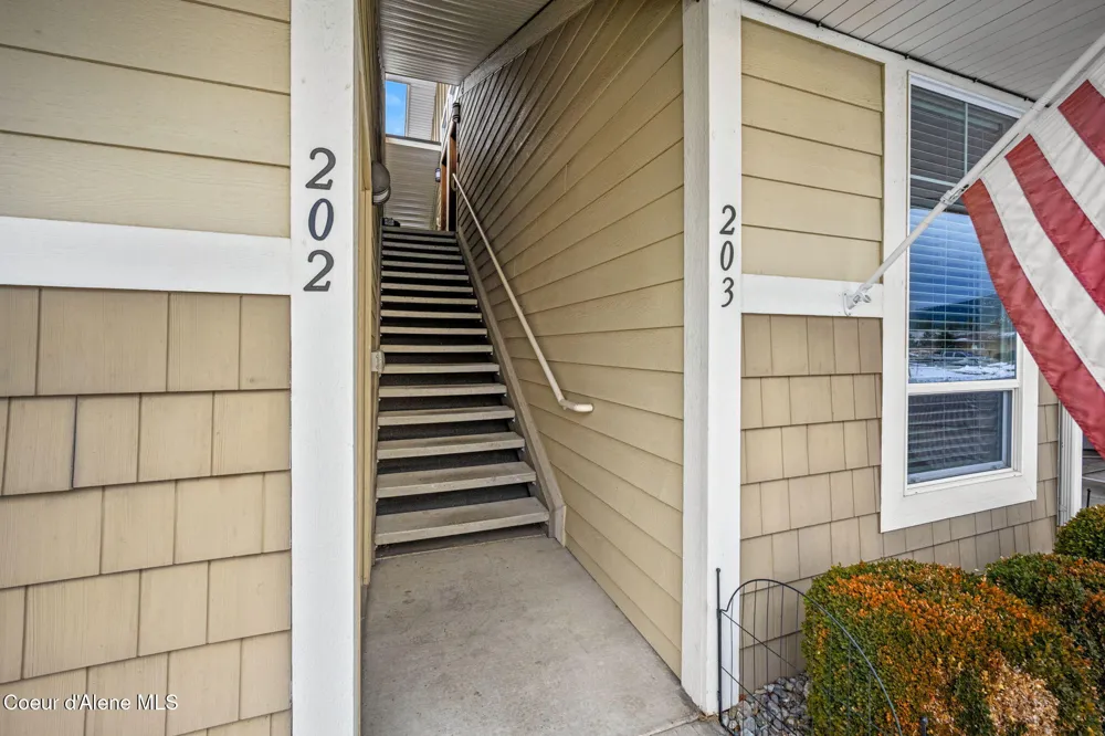 755 Icefall Drive #203 Hayden, ID 83835