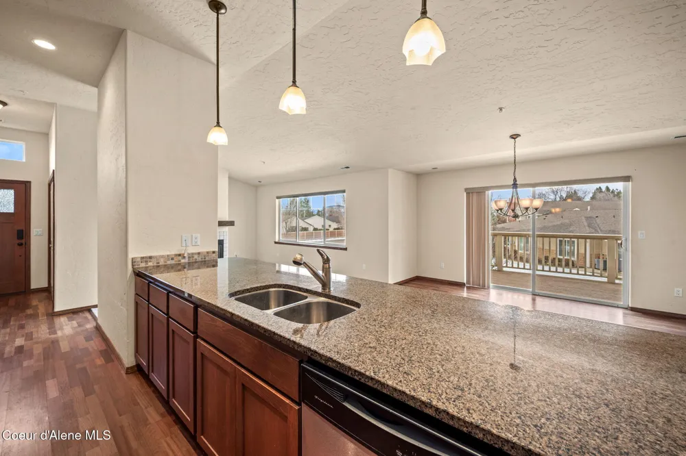 755 Icefall Drive #203 Hayden, ID 83835