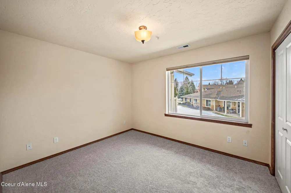755 Icefall Drive #203 Hayden, ID 83835