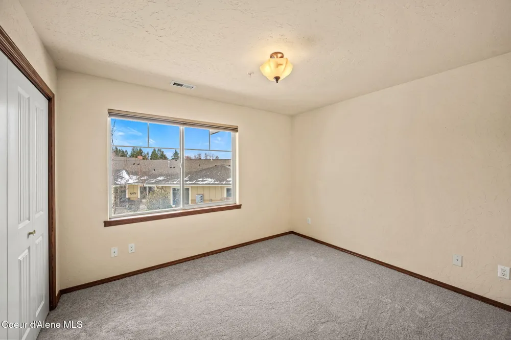 755 Icefall Drive #203 Hayden, ID 83835