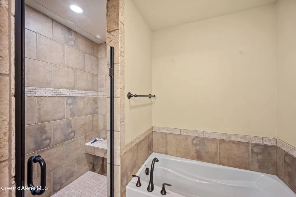 755 Icefall Drive #203 Hayden, ID 83835
