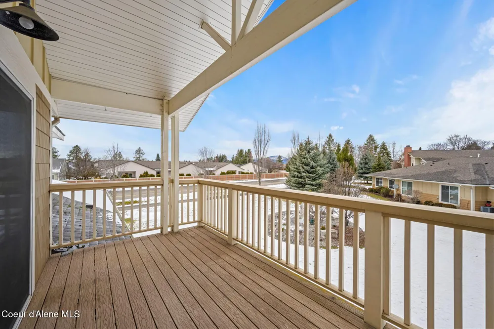 755 Icefall Drive #203 Hayden, ID 83835