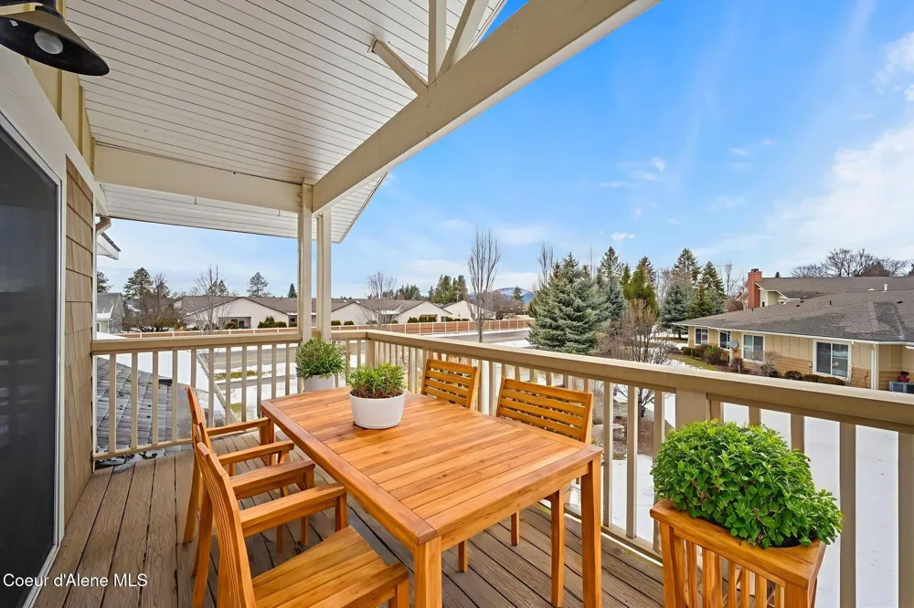 755 Icefall Drive #203 Hayden, ID 83835