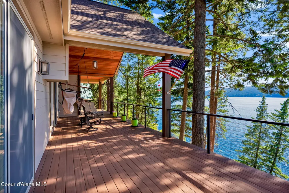 7404 S PANORAMA VIEW DRIVE Harrison, ID 83833
