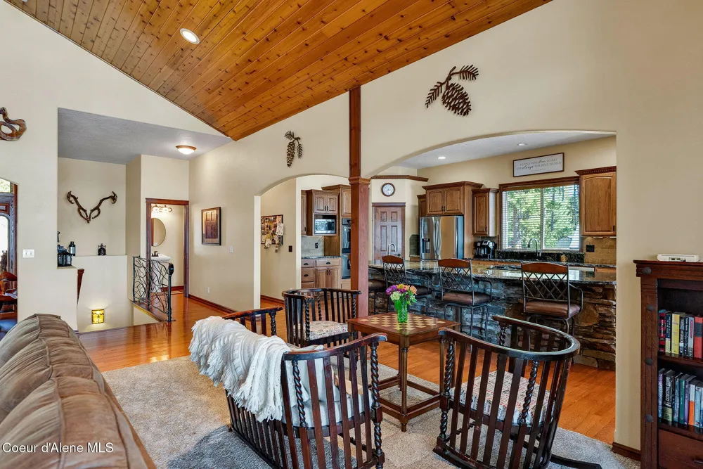 7404 S PANORAMA VIEW DRIVE Harrison, ID 83833