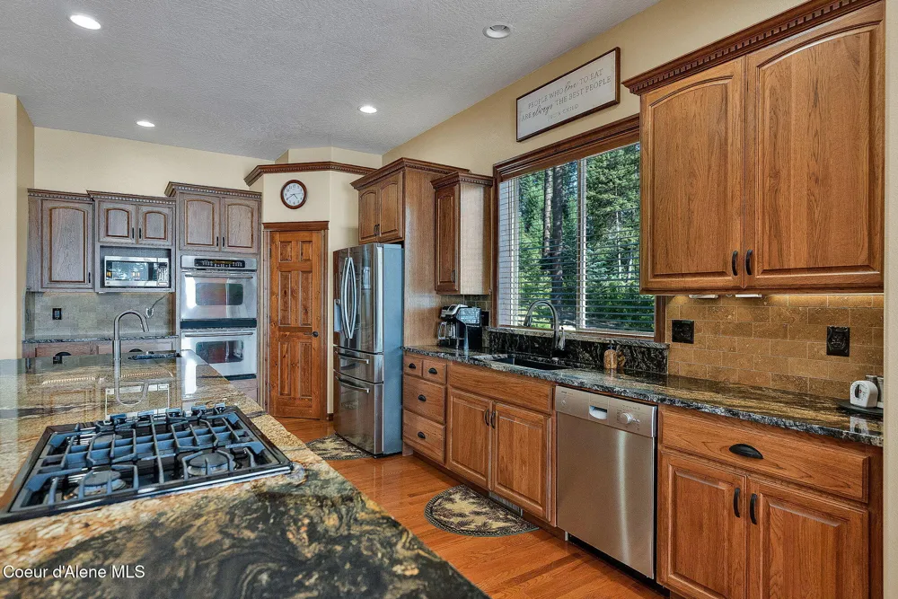7404 S PANORAMA VIEW DRIVE Harrison, ID 83833