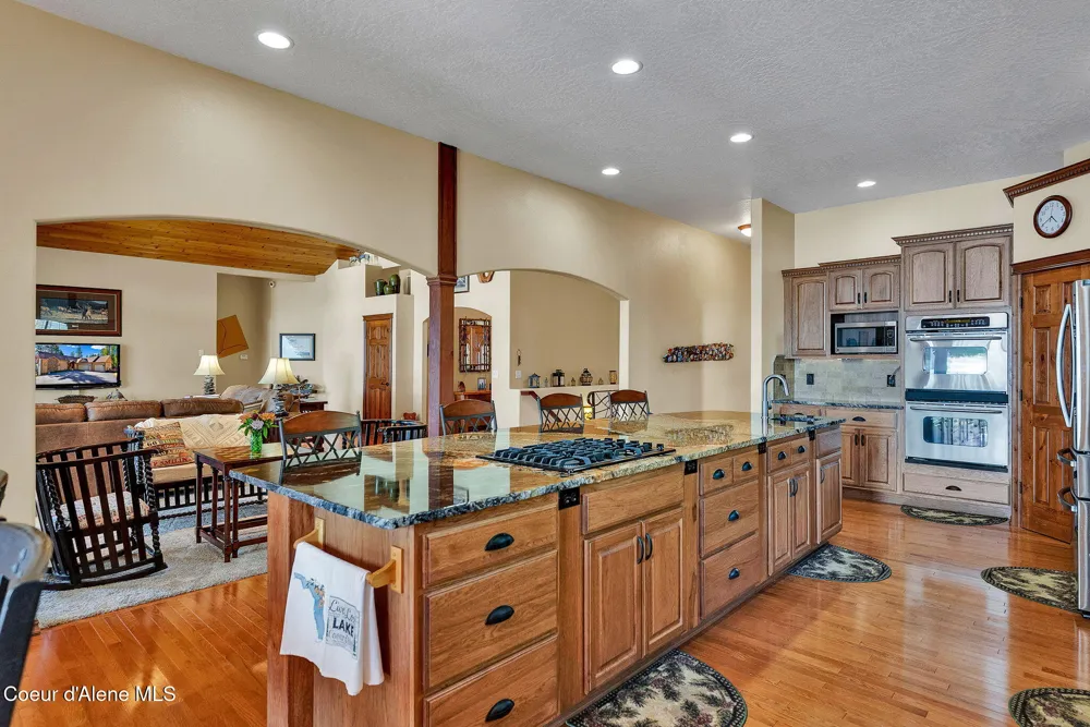 7404 S PANORAMA VIEW DRIVE Harrison, ID 83833