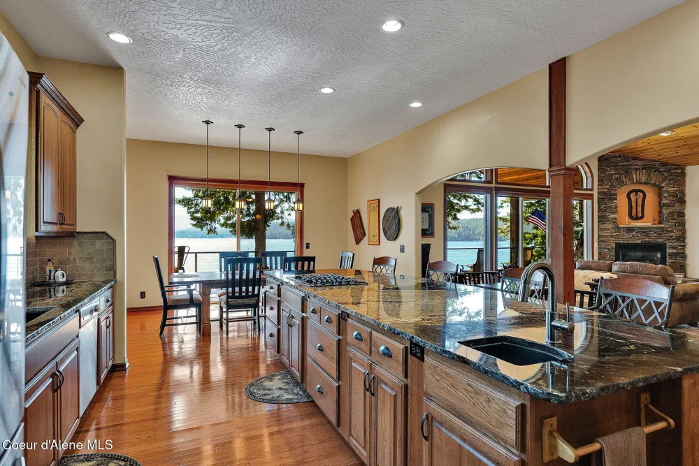 7404 S PANORAMA VIEW DRIVE Harrison, ID 83833